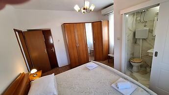 Apartment Zvone