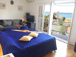 Apartment Tomi