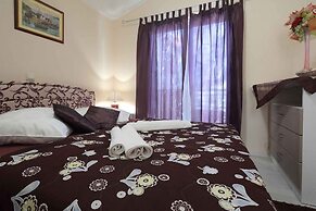 Apartments and Room Goran