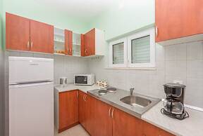 Apartments and Room Goran