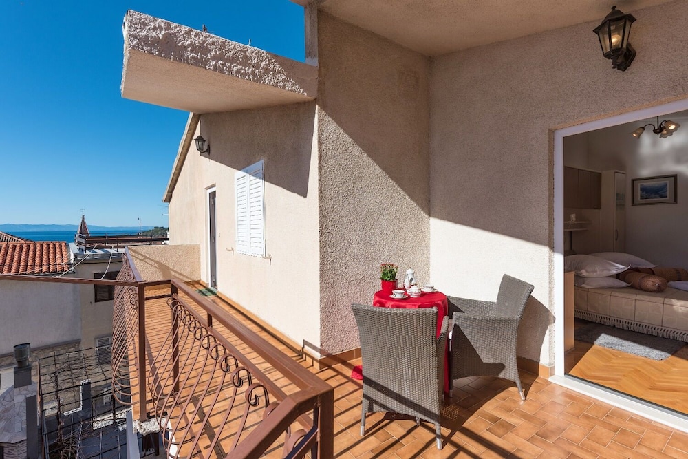 Apartments and Room Goran