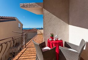 Apartments and Room Goran