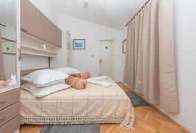 Apartments and Room Goran