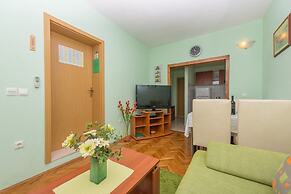 Apartments and Room Goran