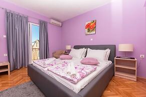 Apartments and Room Goran