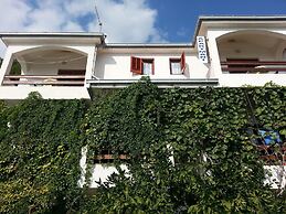 Apartments Neva