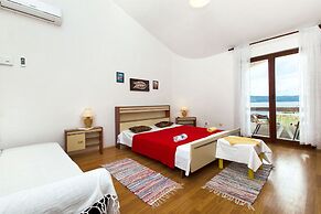 Apartments Neva