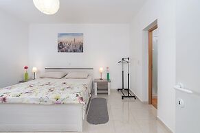 Apartments Markas