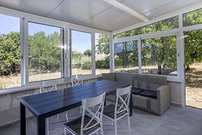 House Baras Garden