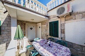 Apartments Villa Mirakul