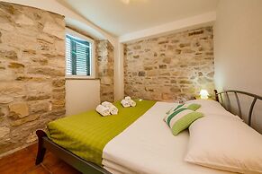 Apartments Villa Mirakul