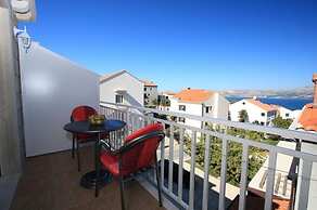 Apartments Villa Mirakul