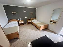 Apartment Ani