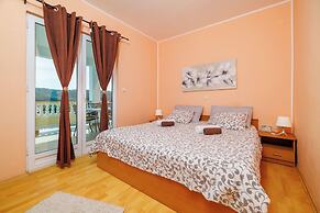 Apartments Roby