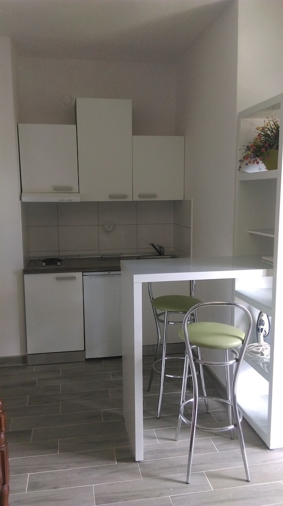 Apartments and Room Rest