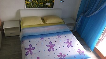 Apartments and Room Rest