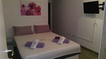 Apartments and Room Rest