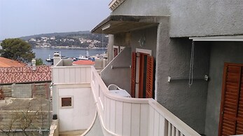Apartments and Room Rest