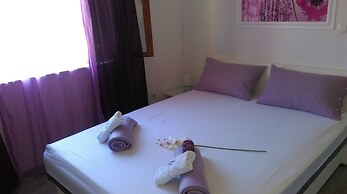 Apartments and Room Rest
