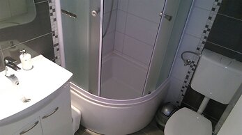 Apartments and Room Rest