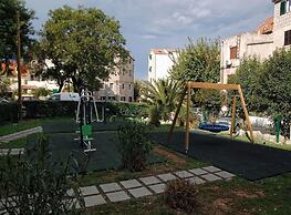 Apartment Happy