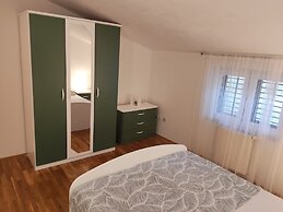 Apartment Damir