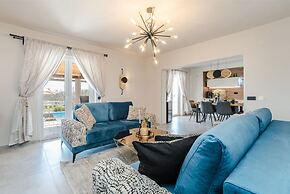 House Oasis Village Villa