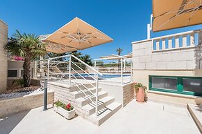 Apartments Tomo