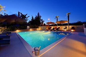 Apartments Tomo