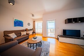 Apartments Tomo