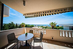 Apartments Tomo