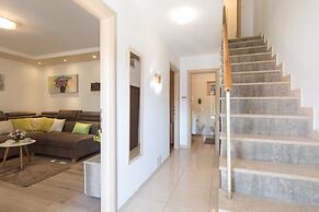 House Mari