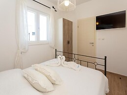 Apartment Slavena