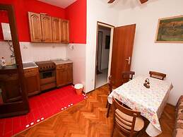 Apartments Ljubo