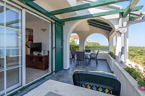 House Mirta