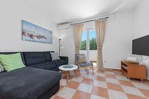 Apartment Uga2