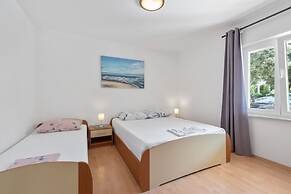 Apartment Uga2