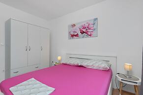 Apartment Uga2