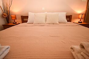 Apartments and Rooms Frane
