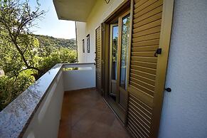 Apartments and Rooms Frane