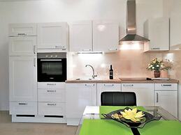 Apartments Tih
