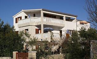 Apartments Amalija