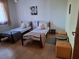 Apartment Ljilja