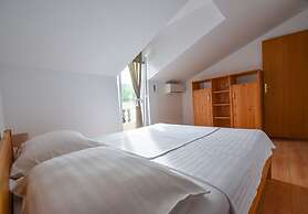 Apartments Jaklin