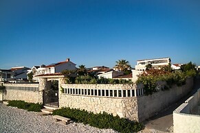 House Villa Oaza