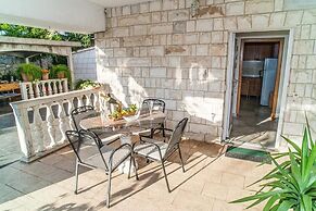 House Villa Oaza