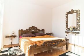 House Villa Oaza