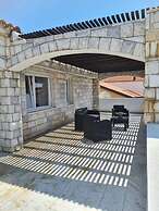 House Villa Oaza