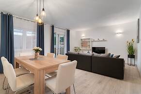 Apartments Lux 3