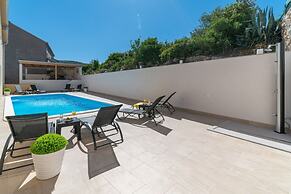 Apartments Lux 3